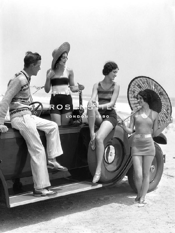 The Chelsea Collection 30 x 40 in. Open Giclee Canvas"Weekend On Long