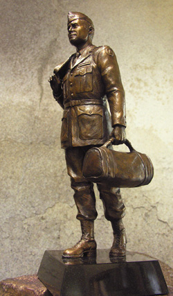 Thomas Kinkade Standard Numbered Edition Mixed Metal Sculpture :"Heading Home - Sculpture"