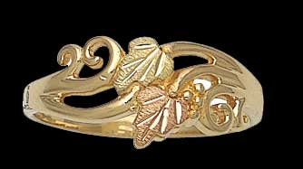 Black Hills Gold Leaf Ring 5 | Landstrom's 02369