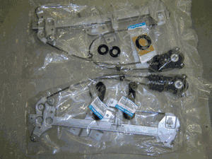 <FONT COLOR=" FF0000">*CLEARANCE ITEM*</FONT> Genuine Mazda Miata OEM Manual Window Kit 1990-1997