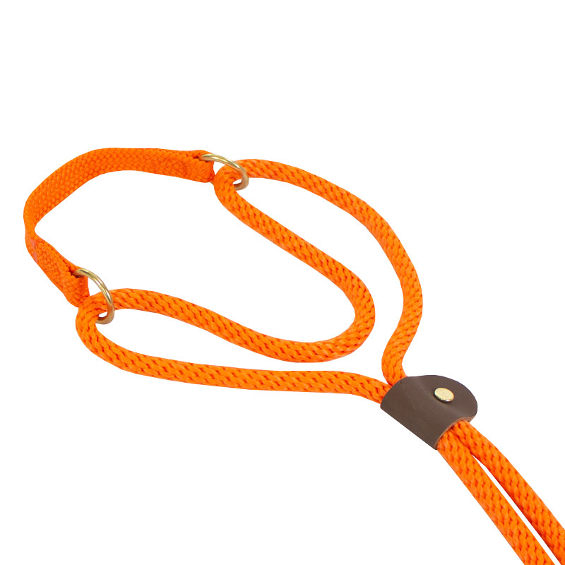 MOPIX Martingale Style Dog Walker Detail.