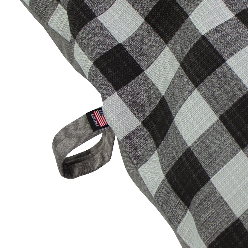Bizzy Beds Handle Detail