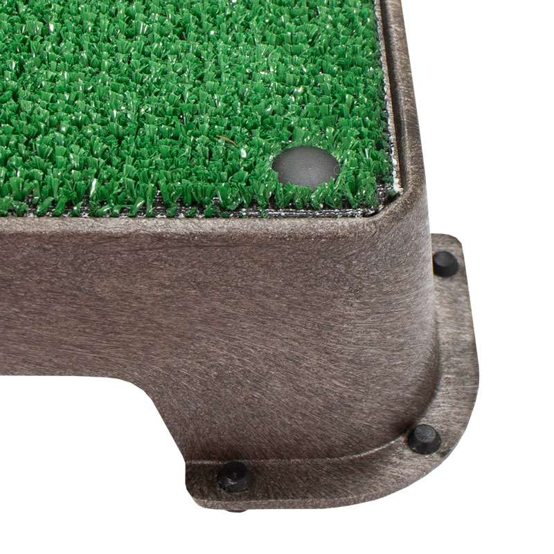 Catoboard Leg and Turf Detail