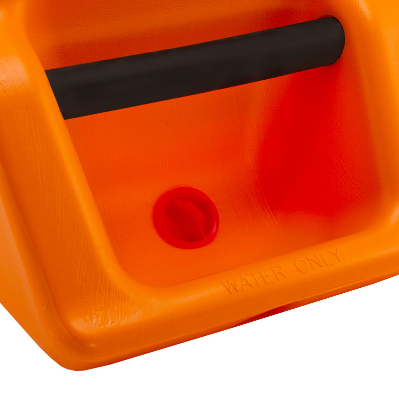 Drinking Spot Plug Detail