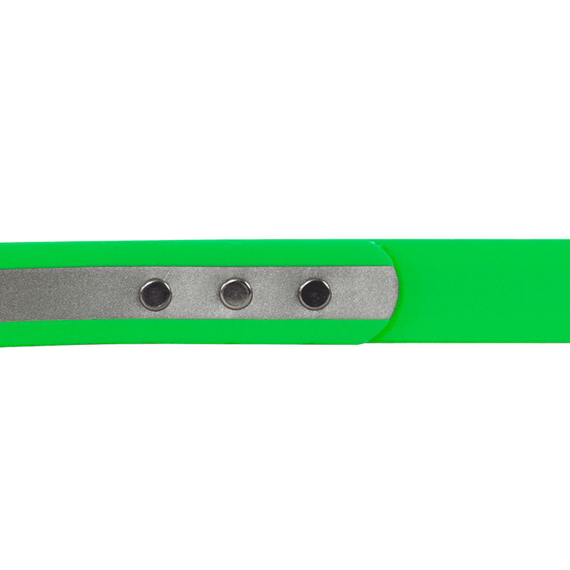 Little Dawg Reflective Lead Hardware Attached Detail