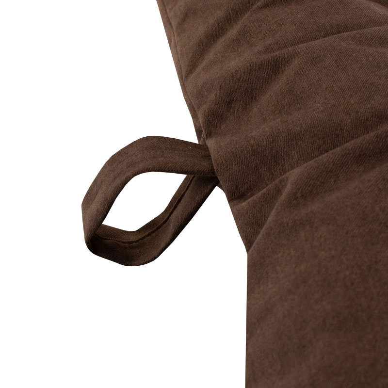 Bizzy Beds Handle Detail