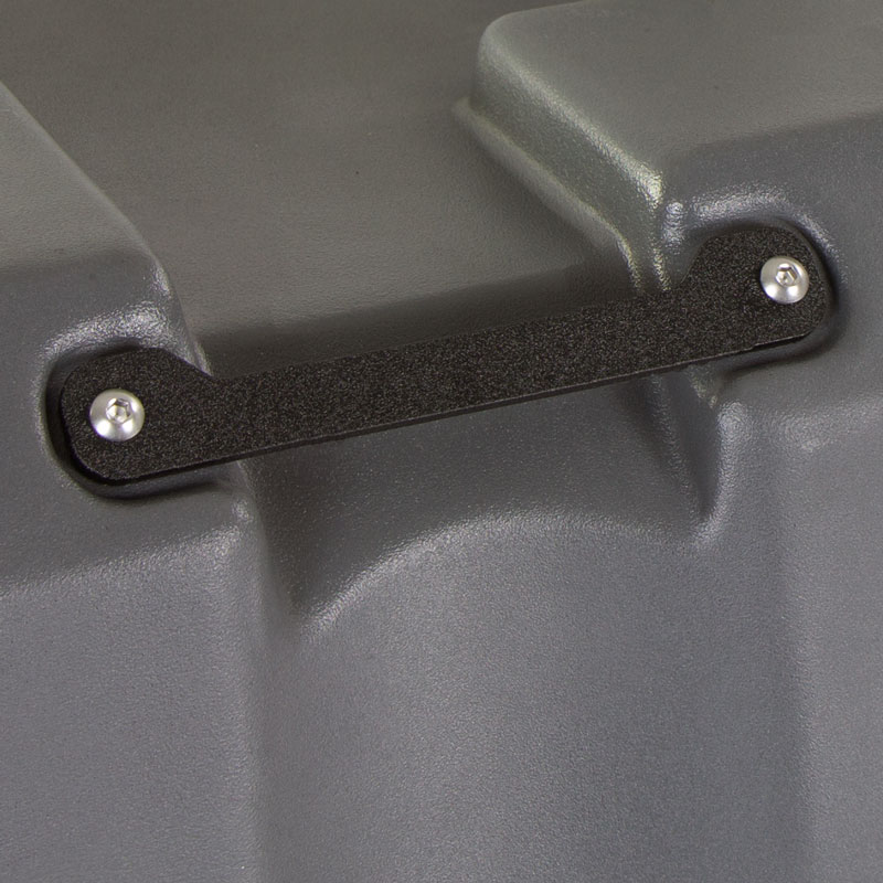 MOPIX Lucky Dog Intermediate Kennel Tie Down Detail.