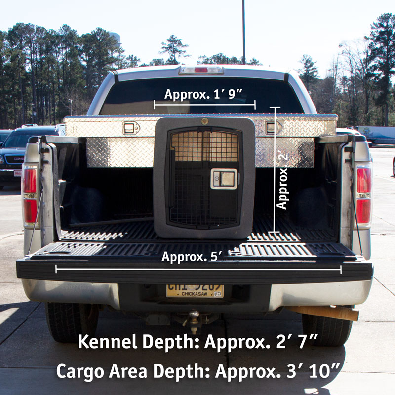 G3 Framed Door Kennel Medium in Large Truck