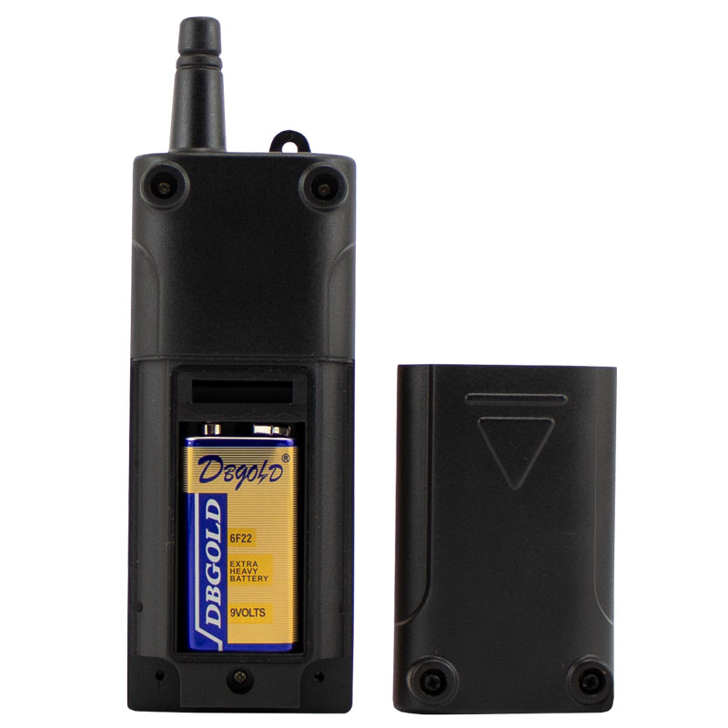 Backing Dog Remote Transmitter Battery Detail