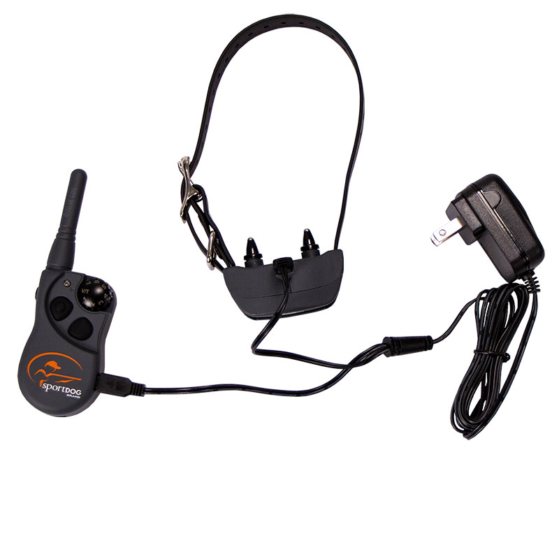 SD-425XS Transmitter and Collar on Charger