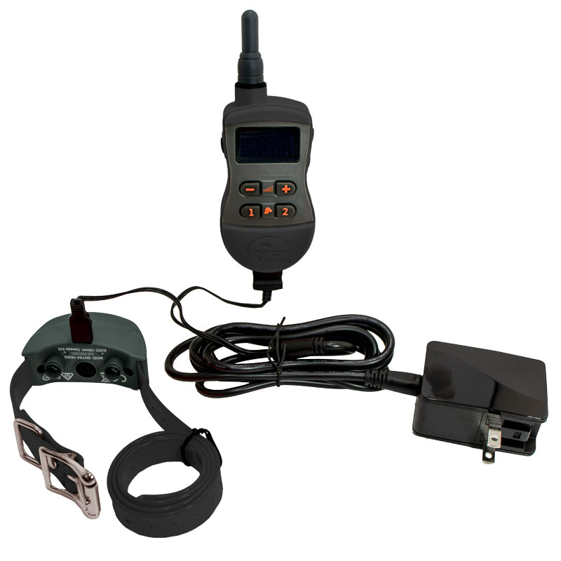 SD-575E Transmitter and Collar on Charger