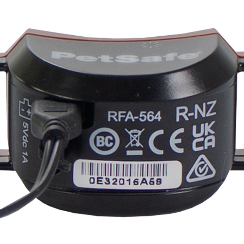 MOPIX Stay + Play Stubborn Wireless Pet Fence Collar on Charger.