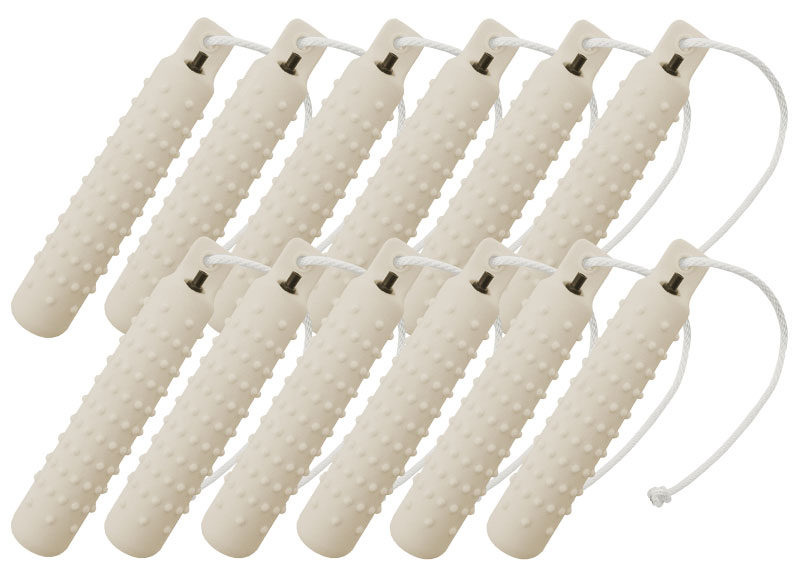 WHITE SportDOG Original Lucky Dog Regular Plastic Dummy 12 Pack. 59.88 (Save 35.52)