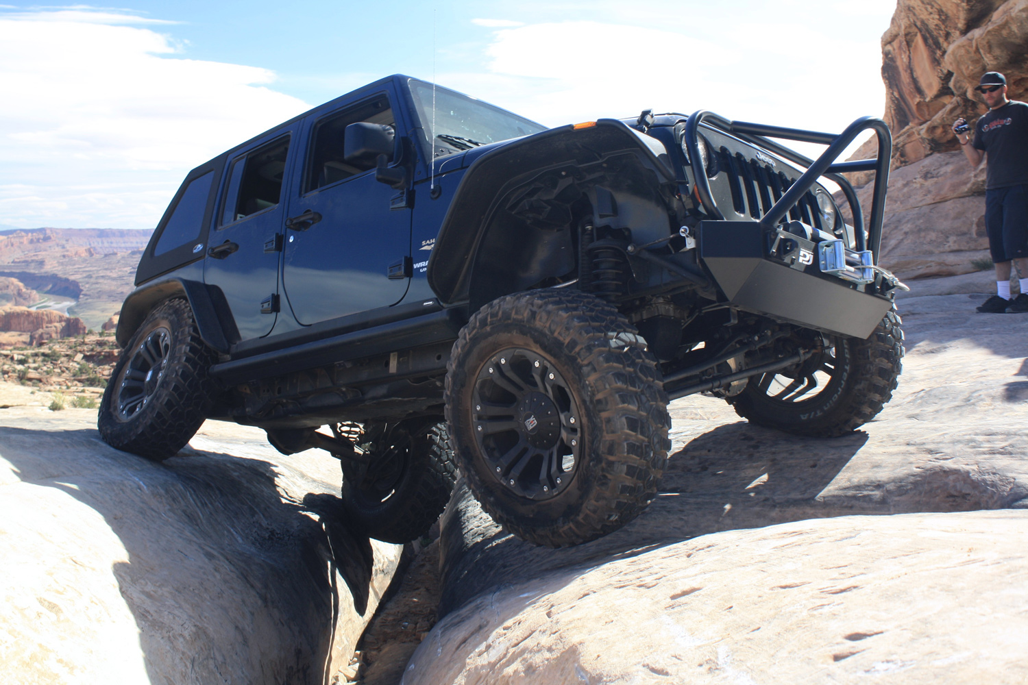 PowerStep Electric Running Boards by AMP Research for Jeep 20072017