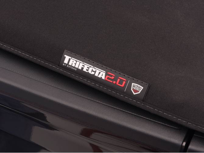 Extang Trifecta Signature Folding Tonneau Covers for Chevy Colorado and