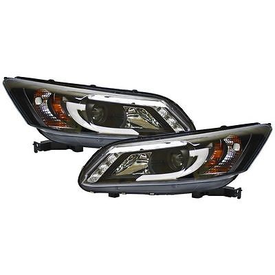 Factory Automotive Distributors Pair Of Projector Headlights For 2013-2015 Honda Accord Sedan – Black Housing, Halogen