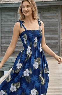 <b>WOMEN'S CLOTHING</b>