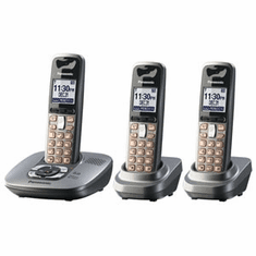 Panasonic KX-TG6433M DECT 6.0 Expandable Cordless Phone with Answering System and 3 Handsets