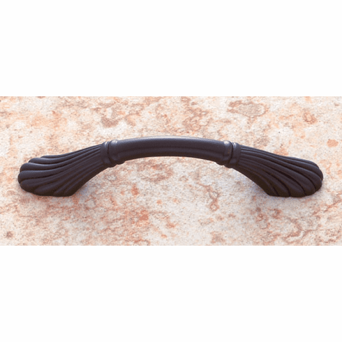 JVJ 68220 Vintage Collection Oil Rubbed Bronze Finish 96 mm c/c (5" OA) Scalloped Footed Pull