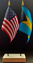 Bahamas and US Flag Desk Set