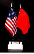 China and US Flag Desk Set