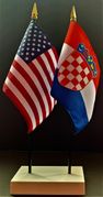 Croatia and US Flag Desk Set