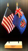 Fiji and US Flag Desk Set