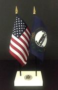 Kentucky and US Flag Executive Desk Set