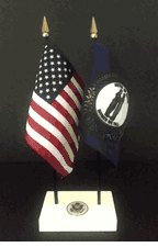 Kentucky and US Flag Executive Desk Set