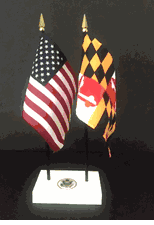 Maryland and US Flag Executive Desk Set