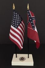 (Old Version) Mississippi and US Flag Executive Desk Set