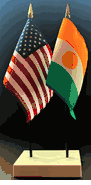 Niger and US Flag Desk Set