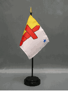 Nunavut Miniature Desk Flag