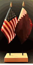 Qatar and US Flag Desk Set