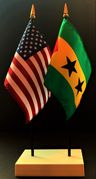 Sao Tome and US Flag Desk Set