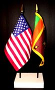 Sri Lanka and US Flag Desk Set