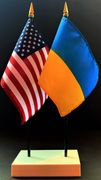 Ukraine and US Flag Desk Set 
