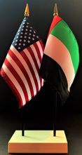 United Arab Emirates and US Flag Desk Set