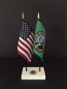 Washington and US Flag Executive Desk Set