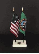 Washington and US Flag Executive Desk Set