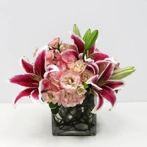 Cube vase bouquet