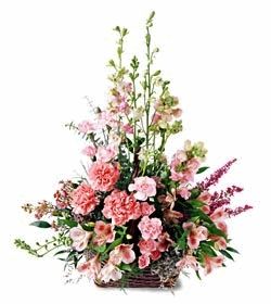 Exquisite Memorial Basket 
