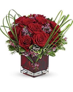 Bouquet with Red Roses LG