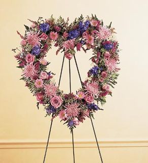 Heart wreath spray sympathy