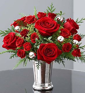 Merry Mistletoe Bouquet