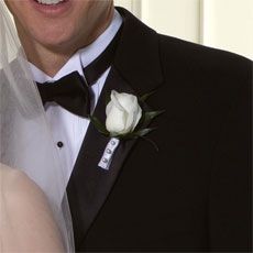 Simply White Rose Boutonniere 