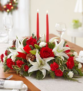 Traditional Christmas Centerpiece
