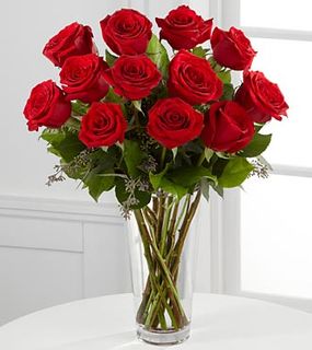 Valentine Long Stem Red Rose Bouquet