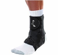 Mueller THE ONE Ankle Brace - Black