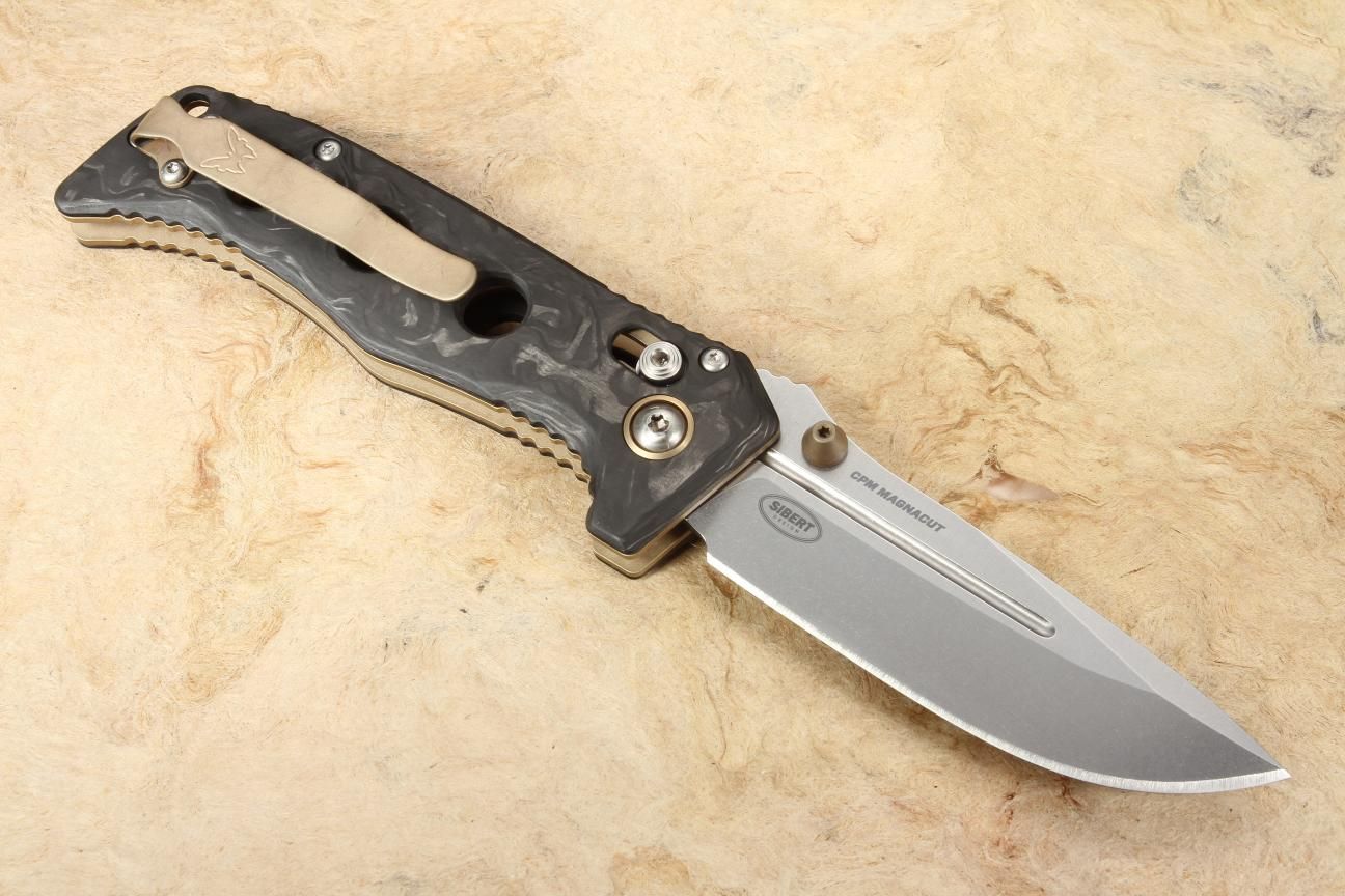 benchmade-mini-adamas-magnacut-marbled-carbon-fiber-model-273-03